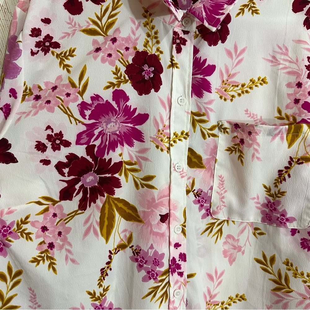 Time & Tru Floral Pink Button Down Business Casual Blouse - Picture 4 of 5